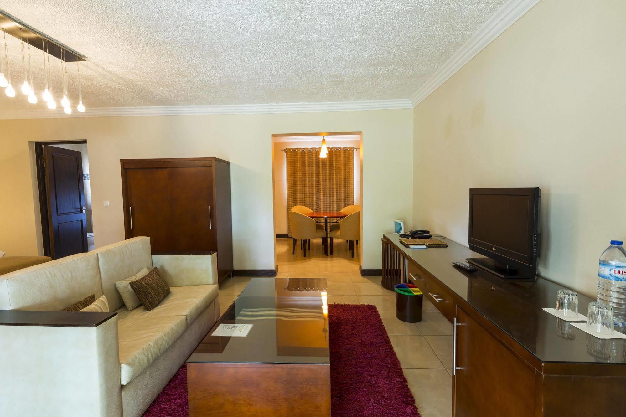 Omali Sao Tome Hotel ภายนอก รูปภาพ